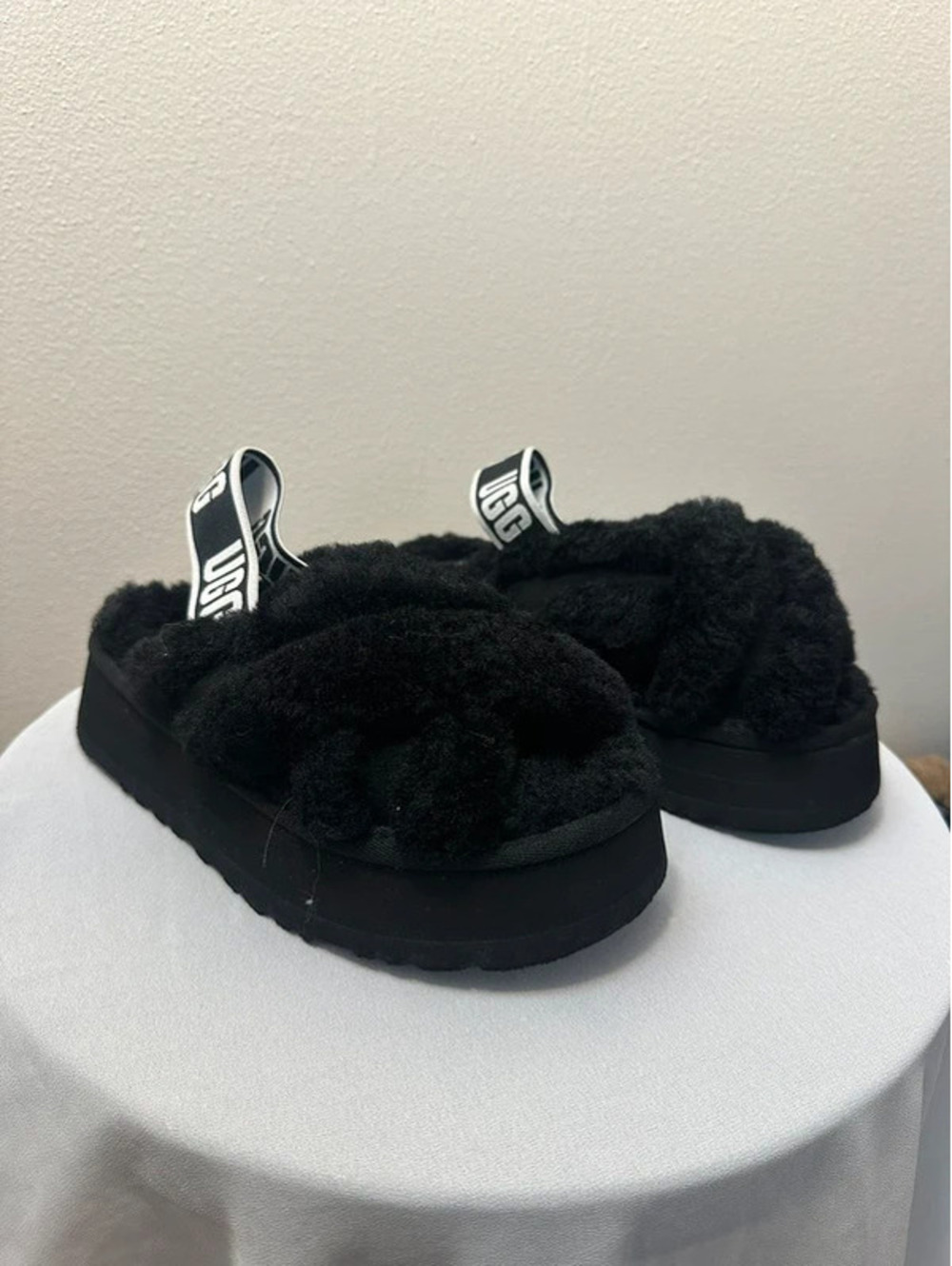 UGG fluffy slides